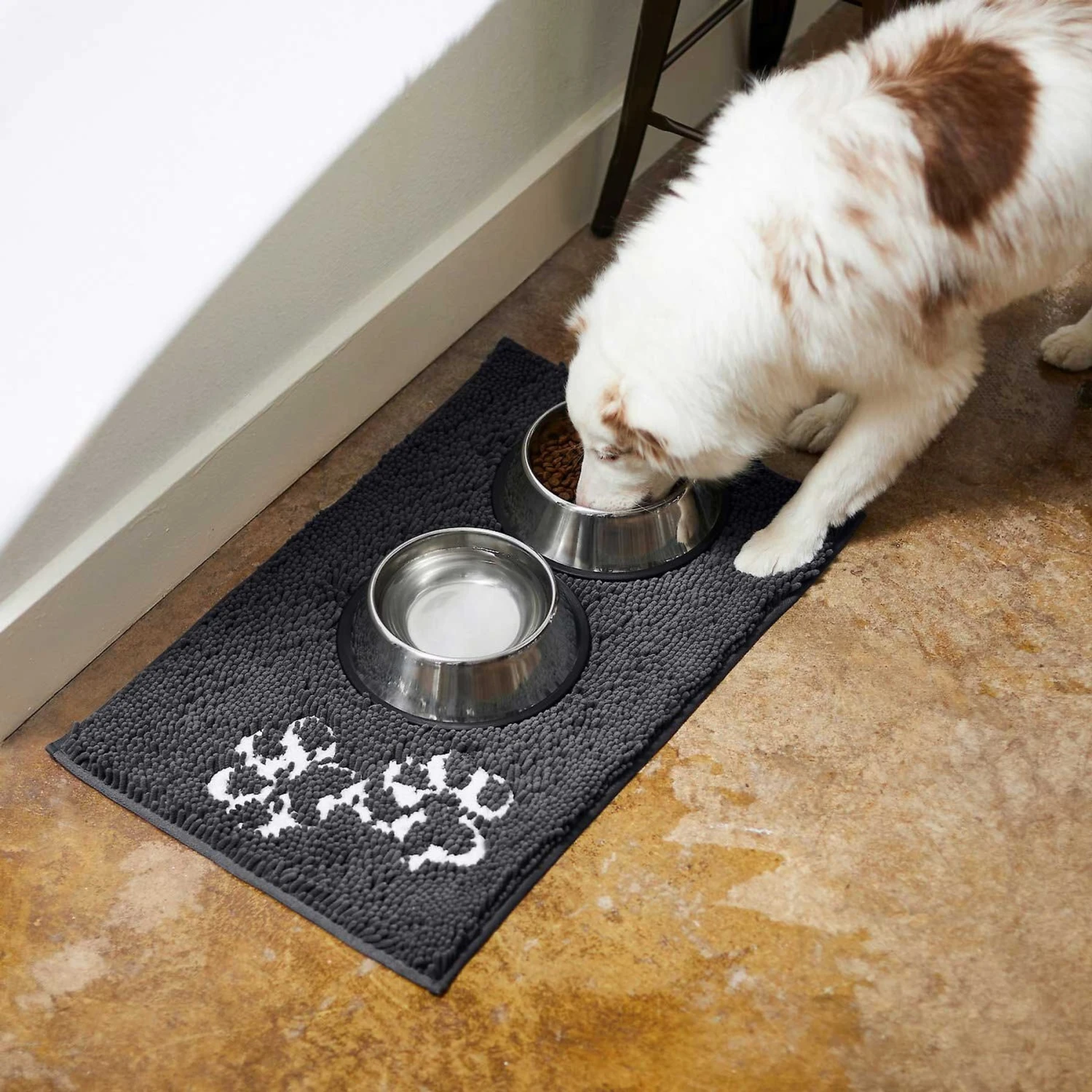 Frisco Microfiber Chenille Shammy Towel & Frisco Microfiber Chenille Paw Print Dog & Cat Mat, Dark Gray - Image 9